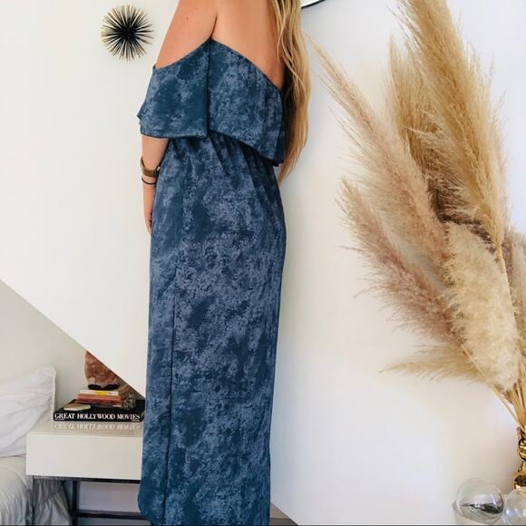 I LOVE JOAH Blue White Printed Off Shoulder Ruffle Tube Top Slit Maxi Dress M - Picture 5 of 9